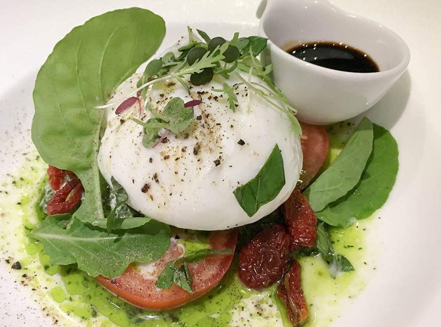 Cocina con Superalimentos: Burrata con pesto de spirulina