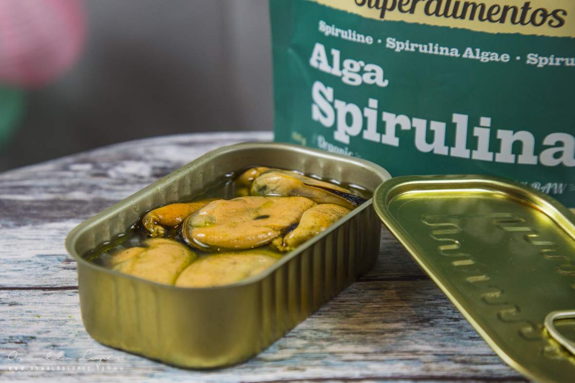 mejillones en escabeche de spirulina